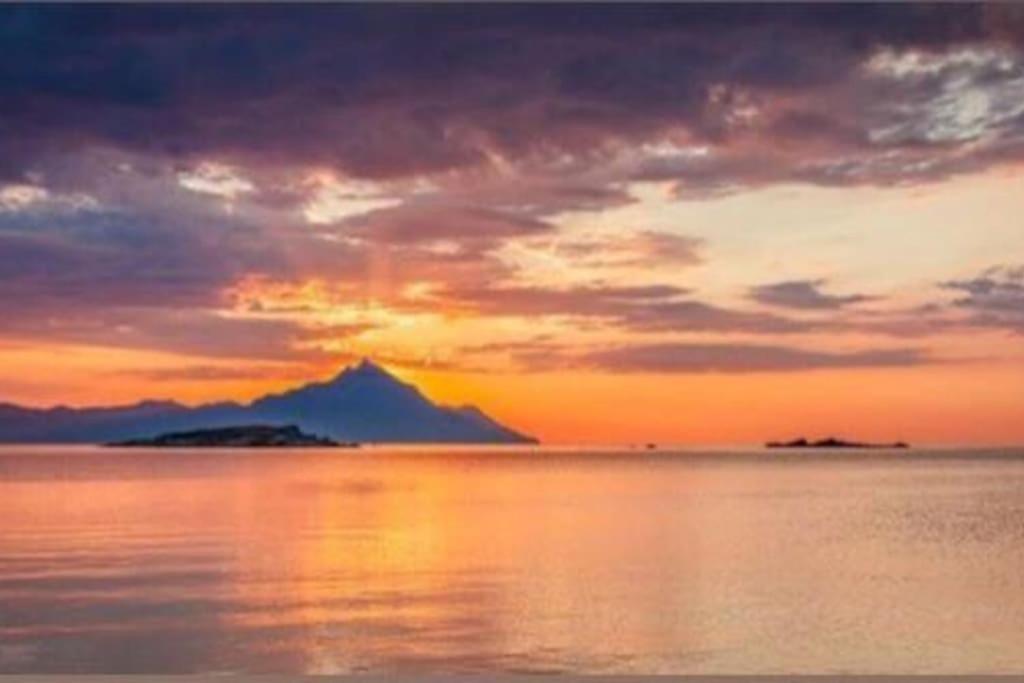 Villa Ulyana Kriaritsi - Athos Sea View & Spa Ngoại thất bức ảnh