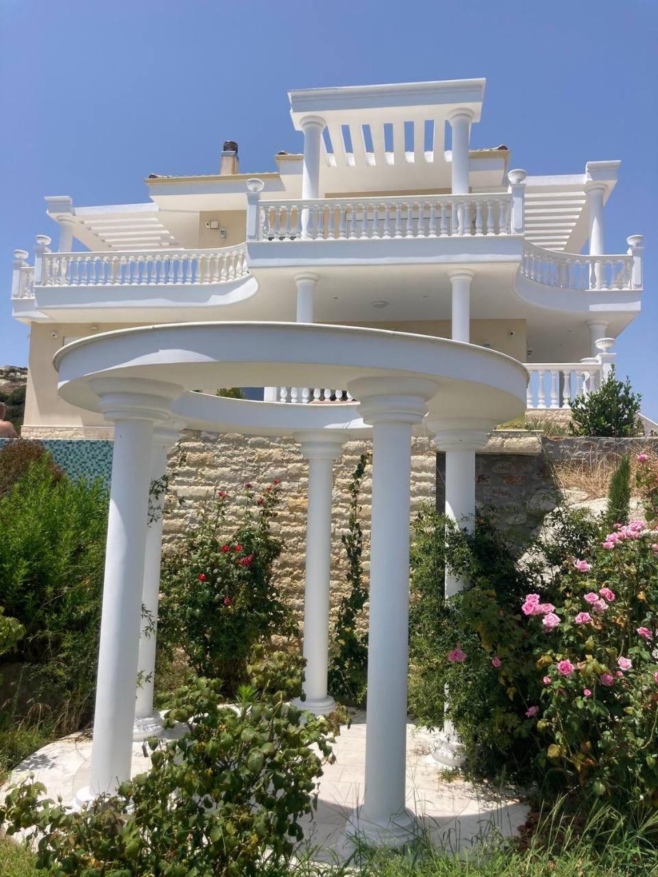 Villa Ulyana Kriaritsi - Athos Sea View & Spa Ngoại thất bức ảnh
